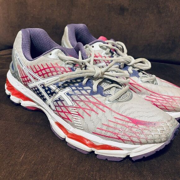 Excellent ASICS GEL-Nimbus 17 Grey Ruby Pink Purple Womens size 11 US Medium - Picture 1 of 13